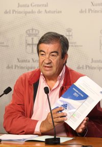 Cascos afirma que los impuestos penalizadores del ahorro obstaculizan el crecimiento económico