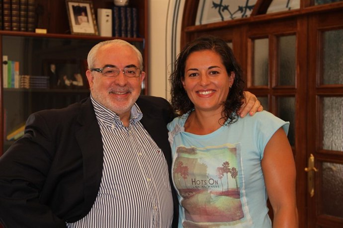 Ruiz con el presidente de la UCAM, Mendoza