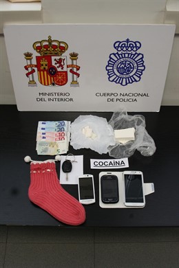 Material ocupado a los detenidos. 