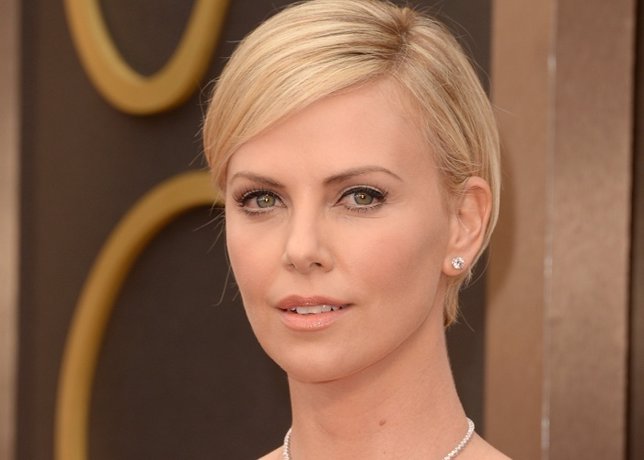 Actress Charlize Theron attends the Oscars held at Ho