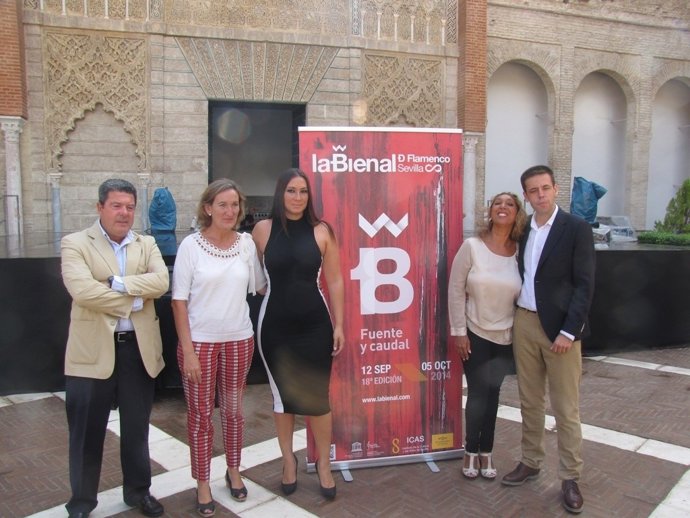 Presentación del ciclo 'Con luz propia' en la Bienal