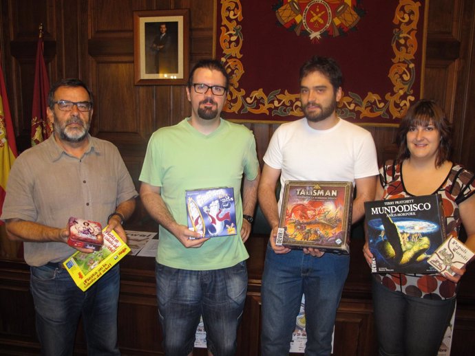 Presentación de las III Jornadas Tirwal en el Ayuntamiento de Teruel