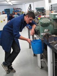 Cantabria, entre las regiones con menor demanda de titulados de FP