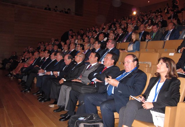 Participantes en el Foro Iberoamericano de SGR