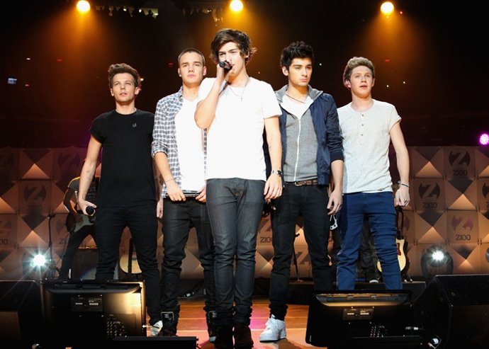 Louis Tomlinson, Liam Payne, Harry Styles, Za