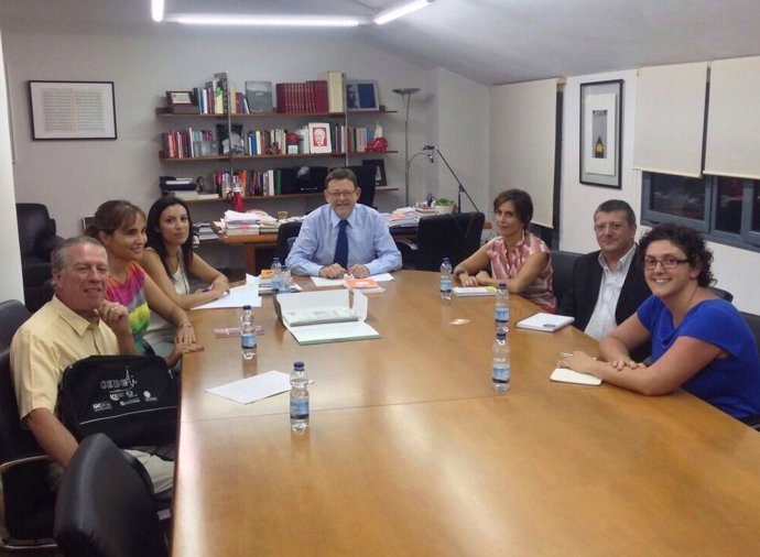 Ximo Puig en la reunión con la Coordinadora ONGD