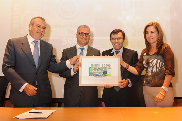 La ONCE se suma con 5,5 millones de cupones a la campaña 'Edición Recuerda'