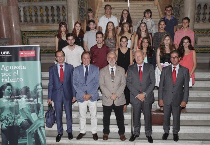 Entrega Becas-Salario Ítaca