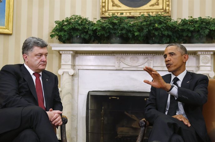 Los presidentes de Ucrania, Petro Poroshenko, y EEUU, Barack Obama