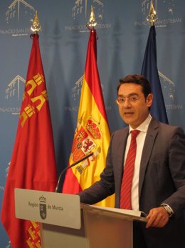 El portavoz del Gobierno regional, José Gabriel Ruiz