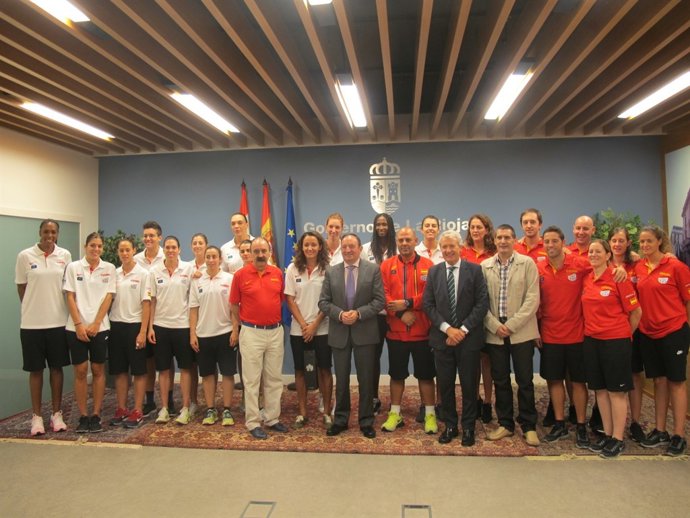 Sanz con la Selección Española de Baloncesto Femenino