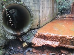 Filtraciones a un arroyo