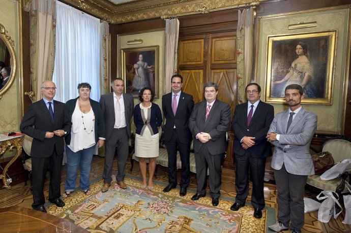 Carbonero, Ostolaza, Zuluaga, Nagore, Alli, Aburto, Pombo y Oto.