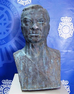 Recuperan un busto de Rubén Darío sutraído en Cádiz