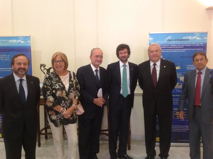 De la Torre y Hernández Mollar en centenario Instituto Oceanografía Málaga