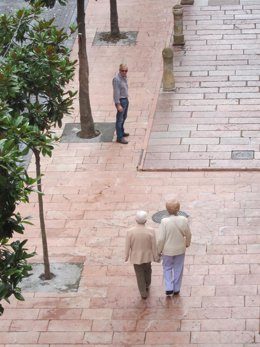 Anciano, jubilado, imserso, pensionista, pensiones, anciana 