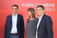 Sánchez pide "sensatez a Mas y valentía a Rajoy"