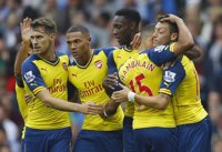 (Crónica) El Arsenal golea en cuatro minutos y el Liverpool pierde ante el West Ham