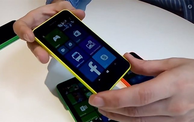 Smartphones teléfonos móviles Lumia 630 y 635 de Nokia y Microsoft