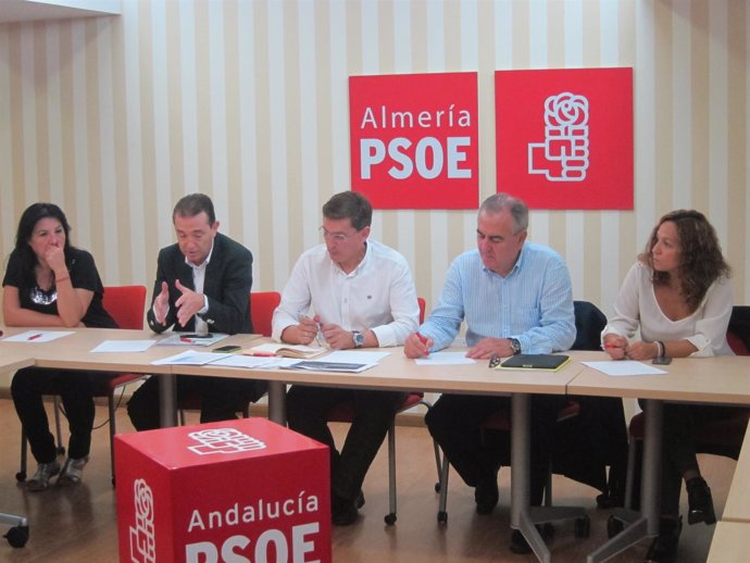 Los dirigentes del PSOE de Almería y Murcia, José Luis Sánchez y Rafael González
