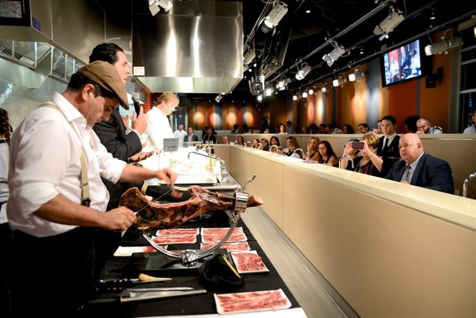 Demostración gastronómica en Miami, organizada por Extenda