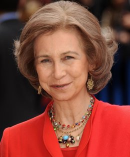 Reina Sofía aficionada arqueología, amuletos ojos de nazar turco griego ovnis 