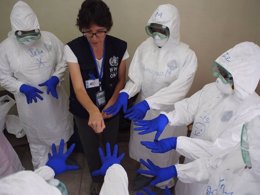 OMS trabaja para combatir el ébola