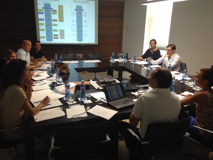 Ser emprendedor reunion de trabajo