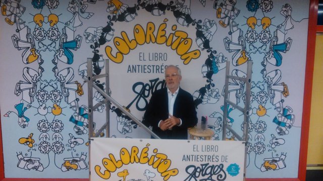 Forges durante la presentación de 'Coloréitor' en el Metro de Madrid