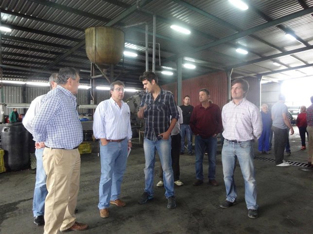 Reunión en la Sociedad Aceitunera Granadilla