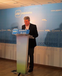 El alcalde de Jaén y presidente del PP, José Enrique Fernández de Moya.