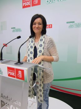 La secretaria de Política Municipal del PSOE-A, Rafaela Crespín