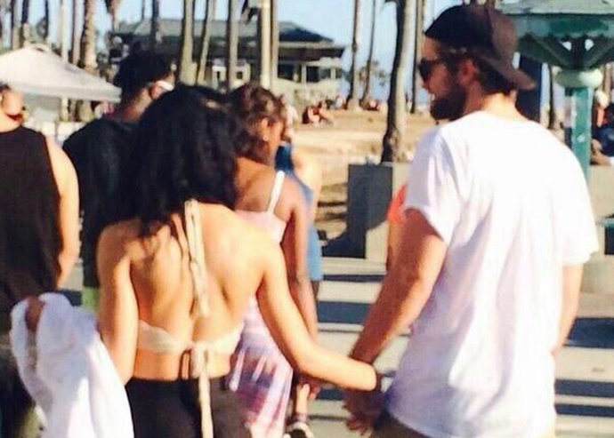 Robert Pattinson, pillado paseando con su nuevo amor, Tahliah Barnett