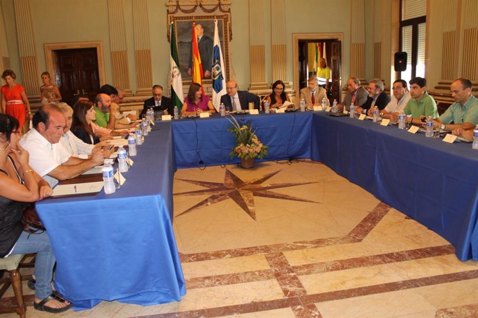 Constitución de la mesa de fosfoyesos en Huelva.