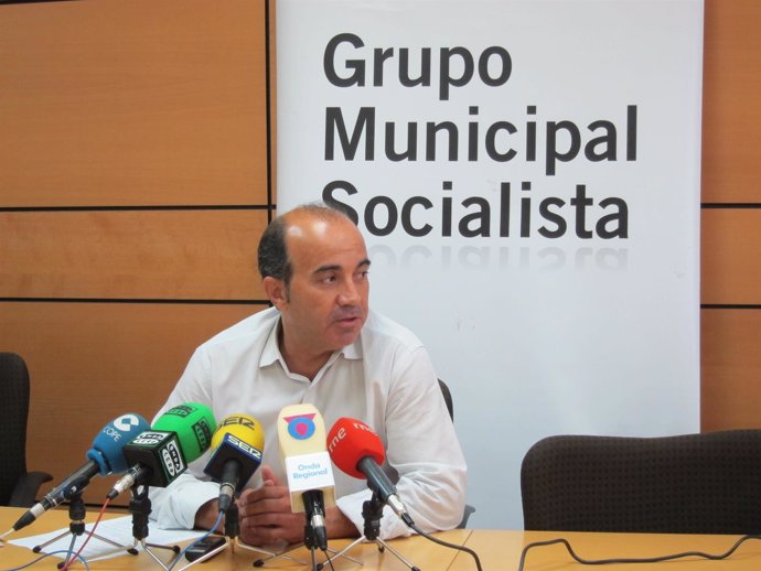 Pedro López en rueda de prensa