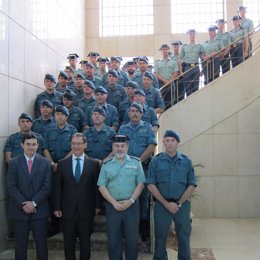 Bascuñana, con los nuevos agentes de la guardia civil