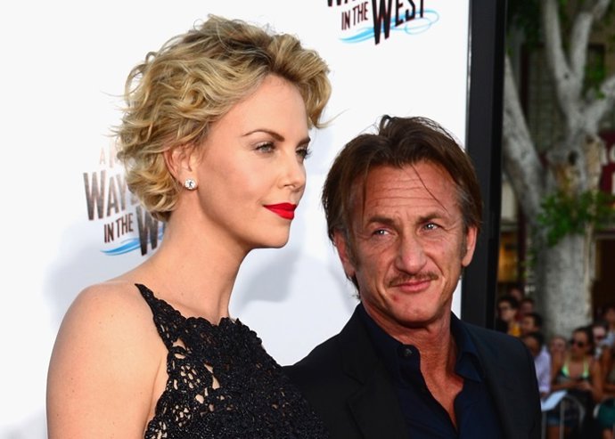 Charlize Theron y Sean Penn, discusión y críticas en el set 
