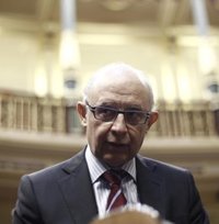 Montoro asegura en el Congreso que "por supuesto que sí" puede garantizar la viabilidad de RTVE