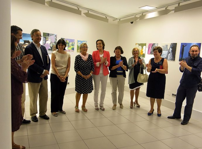 Inauguración de la muestra de AMUCCAN en la sala Mauro Muriedas
