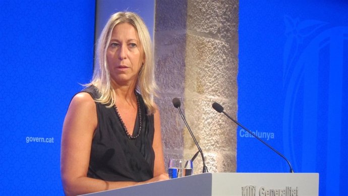 La consellera de Bienestar Social y Familia N.Munté