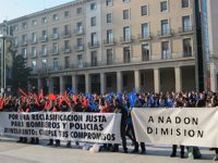 Policías locales y bomberos piden una mesa sobre reclasificación profesional