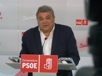 El PSOE pide al nuevo ministro de Justicia que rectifique los "errores" del "trienio de la desigualdad" de Gallardón