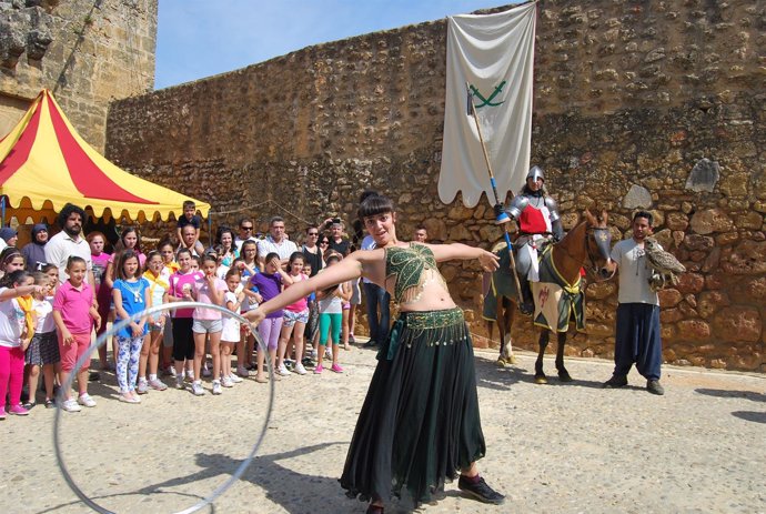 La rehabilitación del castillo y Bario de San Miguel han potenciado el turismo. 