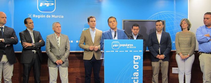 Cano y García, con los alcaldes y concejales de los municipios ribereños