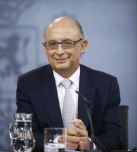 Montoro asegura que las pensiones subirán en 2015 "al menos" un 0,25%