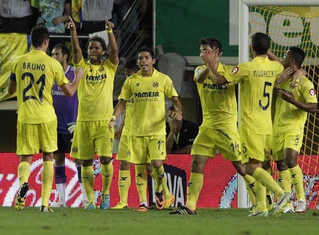 El Villarreal celebra la victoria