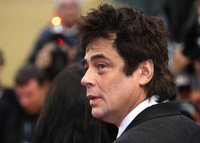 Benicio del Toro recibe el Premio Donostia y se lo dedica a Puerto Rico