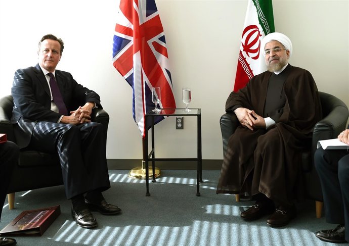 El primer ministro británico David Cameron y el presidente iraní  Hasán Rohani