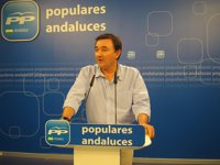 El PP-A insta a esperar la "aclaración" solicitada al TC para que los alcaldes afectados tomen una decisión
