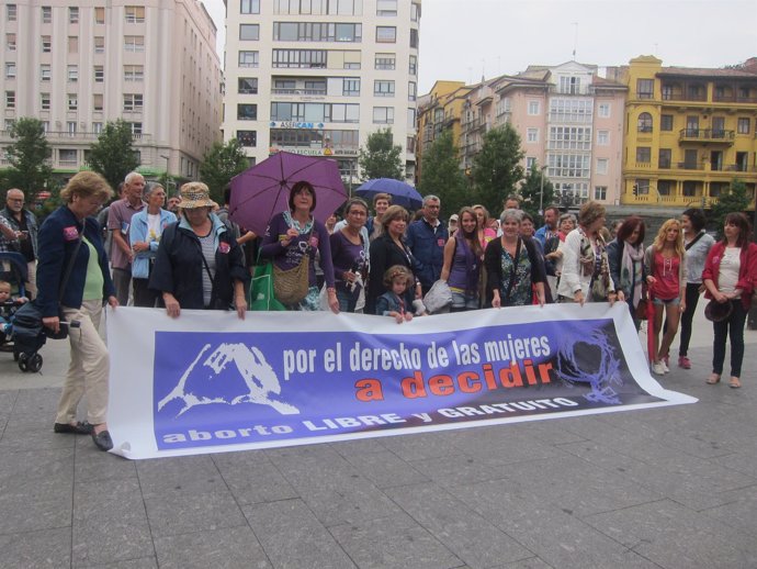 Manifestación para celebrar la retirada de la reforma del Aborto